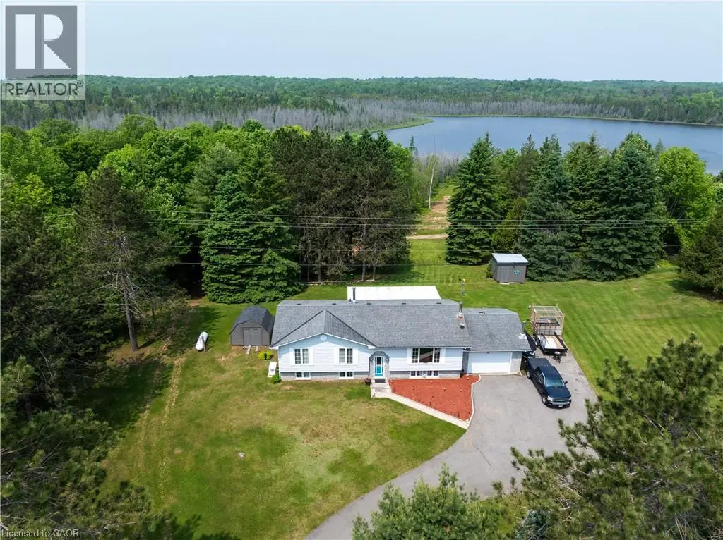 1719 Weslemkoon Lake Road, Gilmour